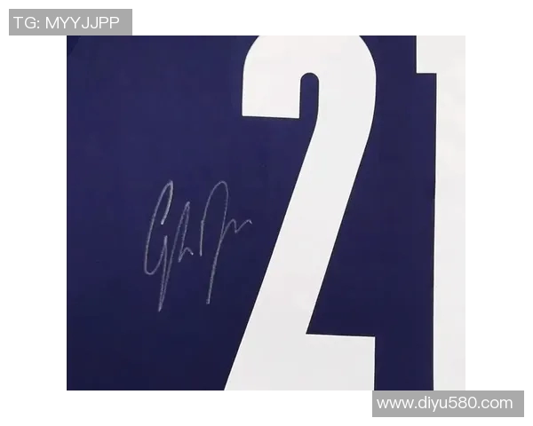 足球明星卡片签名设计创意探索与市场趋势分析